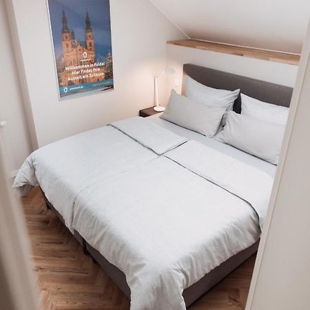 Dom Apartment IV - Modern & Zentral Mit Kostenfreiem Parkplatz Fulda Esterno foto